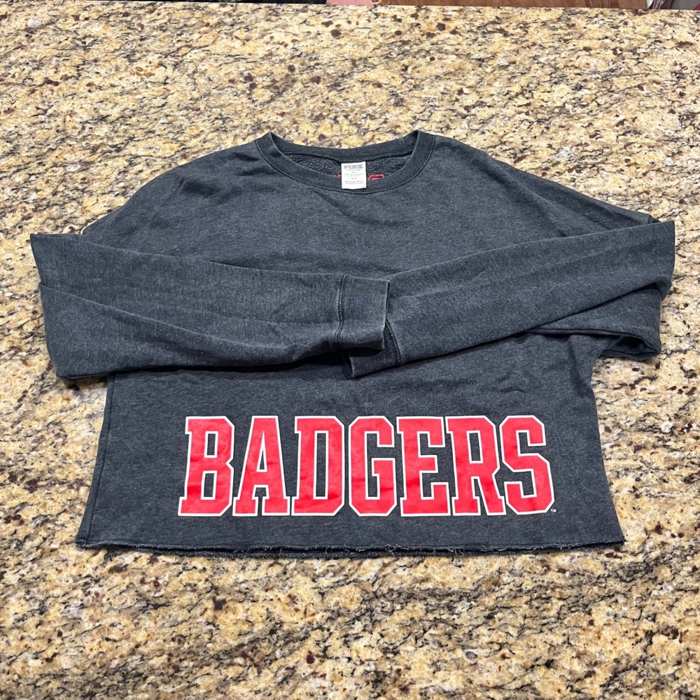 PINK Victorias‎ Secret Wisconsin Badgers Cropped Sweatshirt Gray M Collegiate